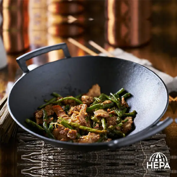 hepa importaciones,hepa import,hepa,uruguay,al fuego,fogón,set cocina de hierro,bbq,exterior,sartén,olla,horno holandés,plancha chivetera,cacerola,cazuela,fogón,fuego,asado,carne,cocinar